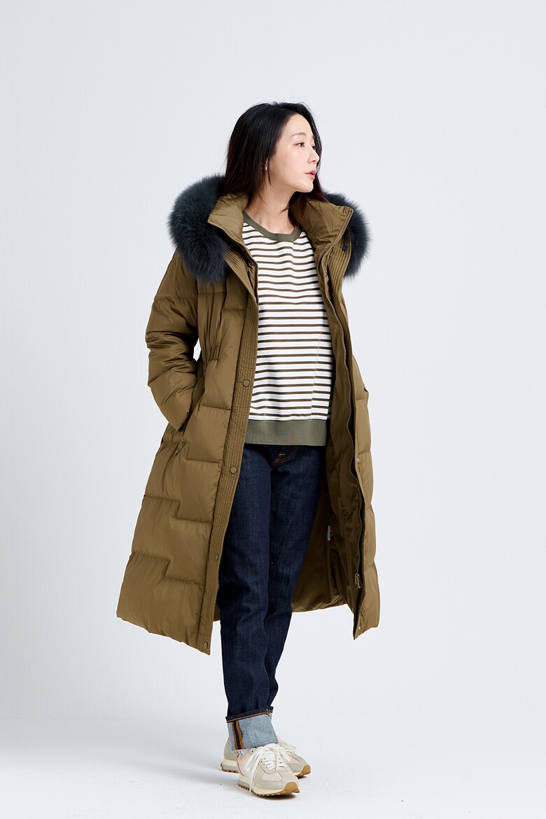 패딩 모델 착용 이미지-S6L19