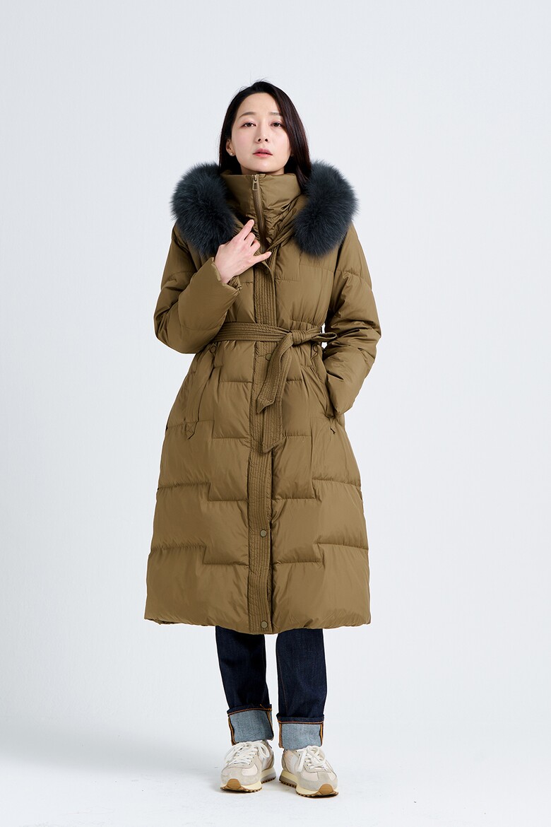 패딩 모델 착용 이미지-S6L1