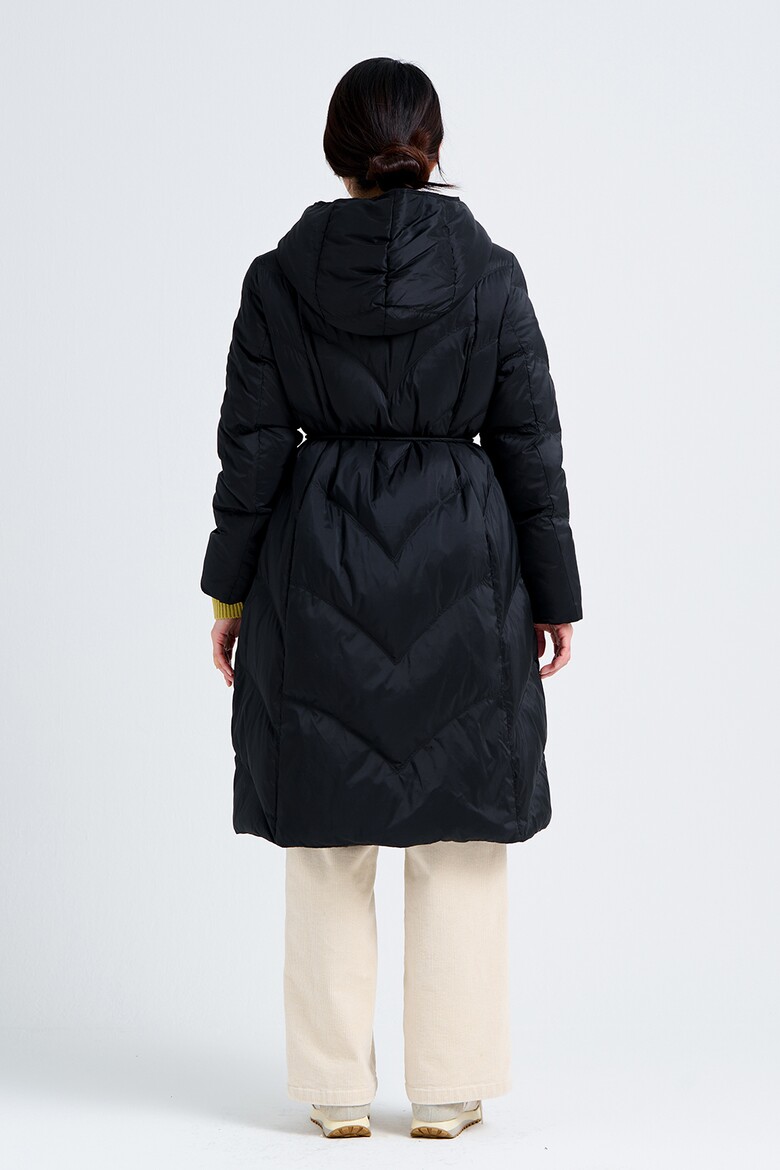 패딩 모델 착용 이미지-S9L32