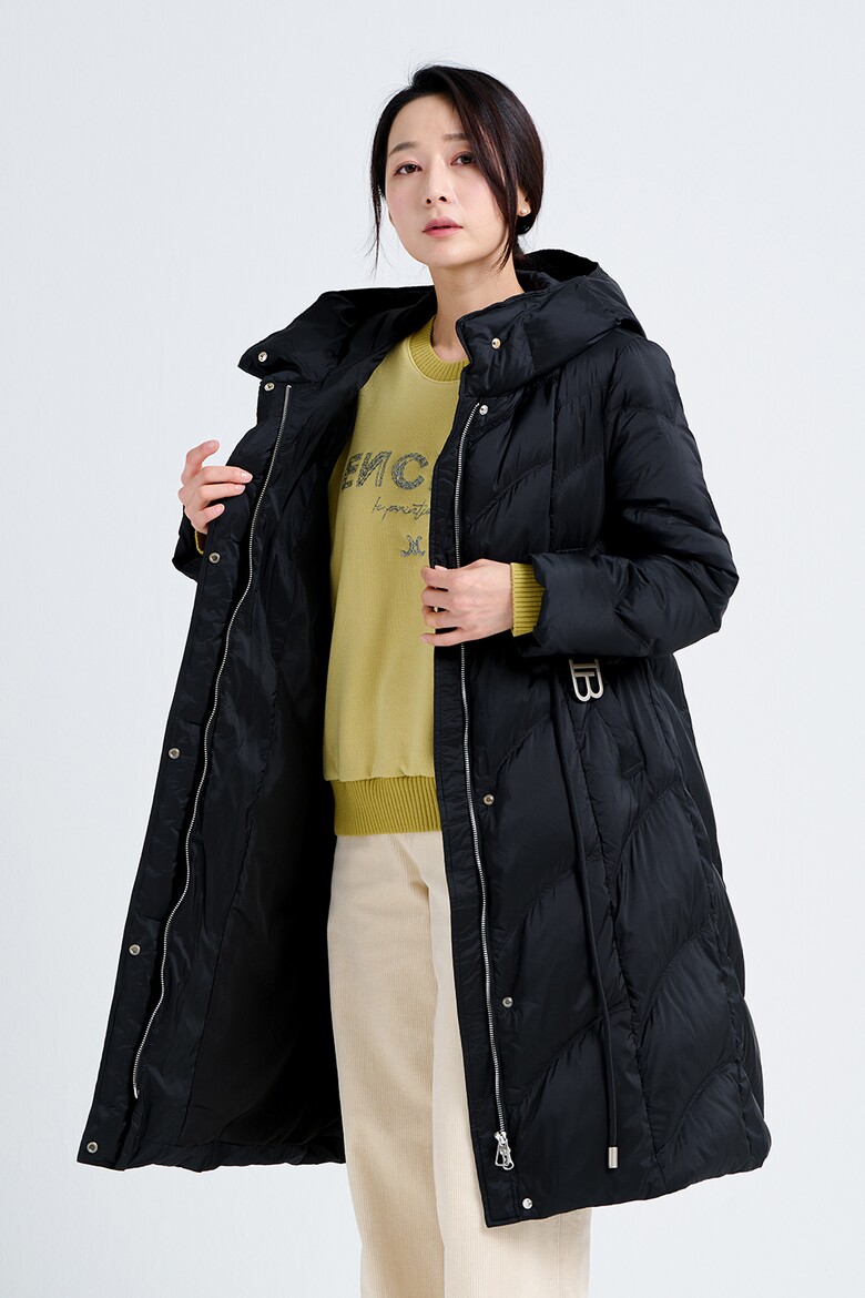 패딩 모델 착용 이미지-S9L26