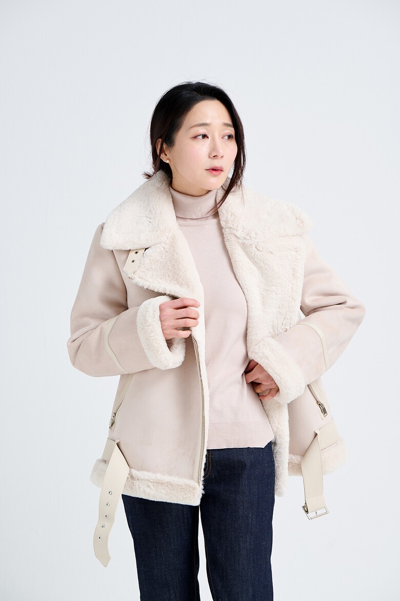 코트 모델 착용 이미지-S12L29