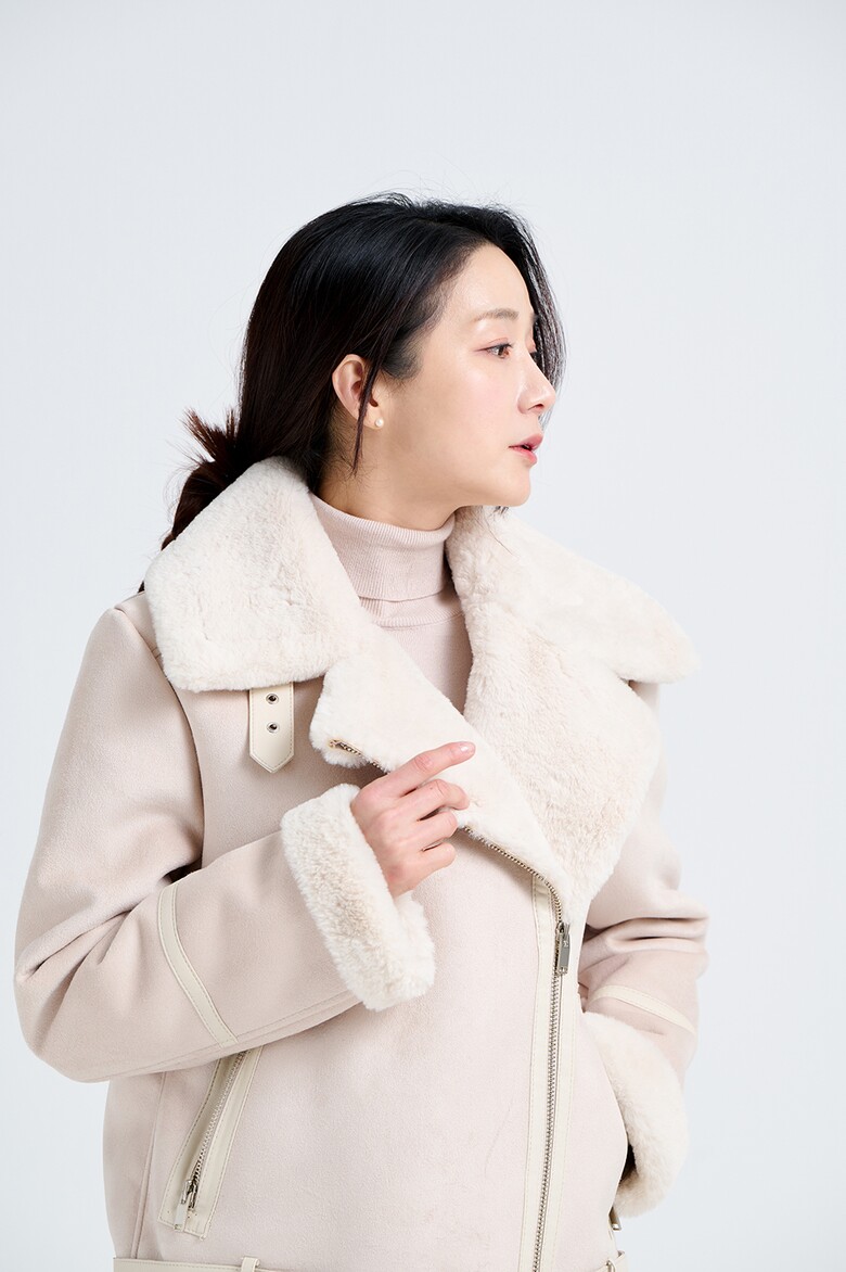 코트 모델 착용 이미지-S12L16