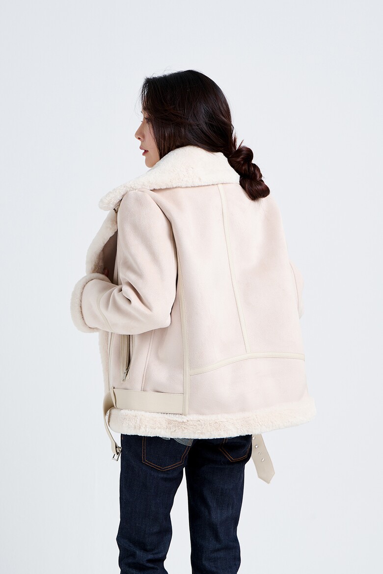 코트 모델 착용 이미지-S12L23