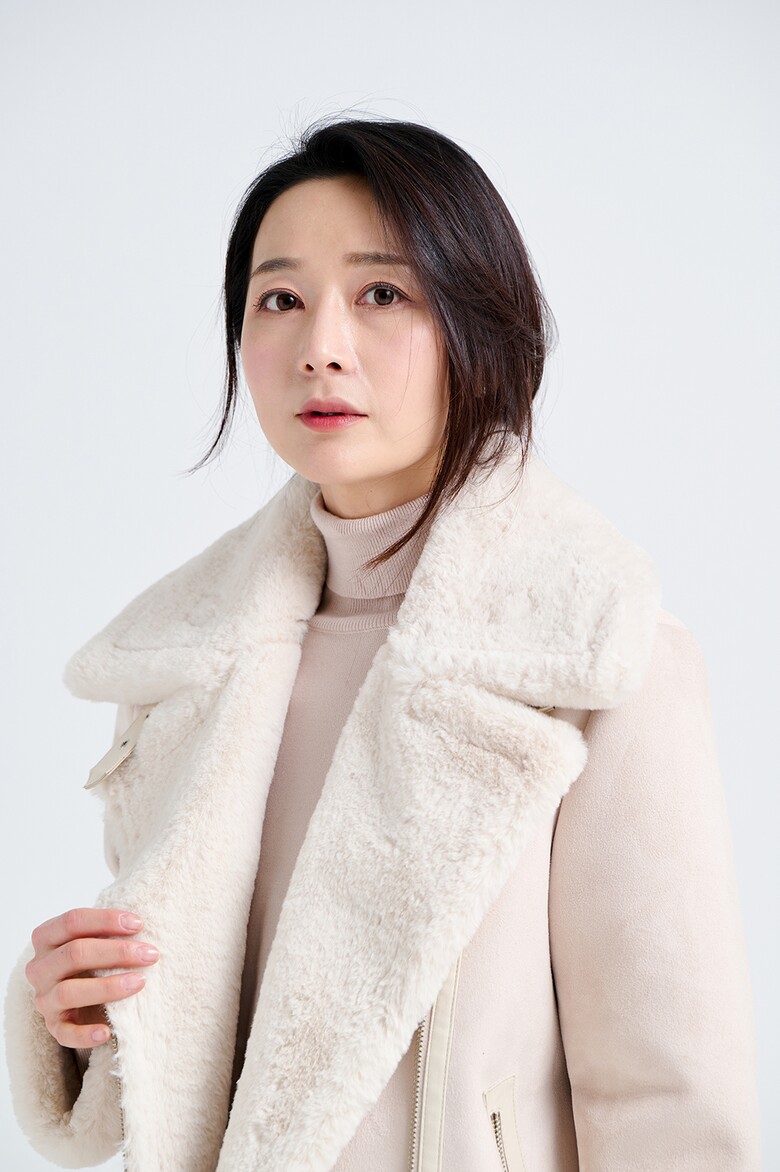 코트 모델 착용 이미지-S12L26