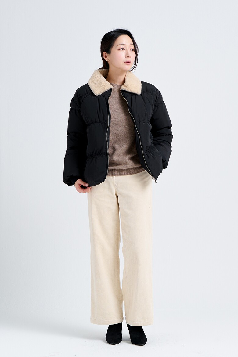 패딩 모델 착용 이미지-S18L23