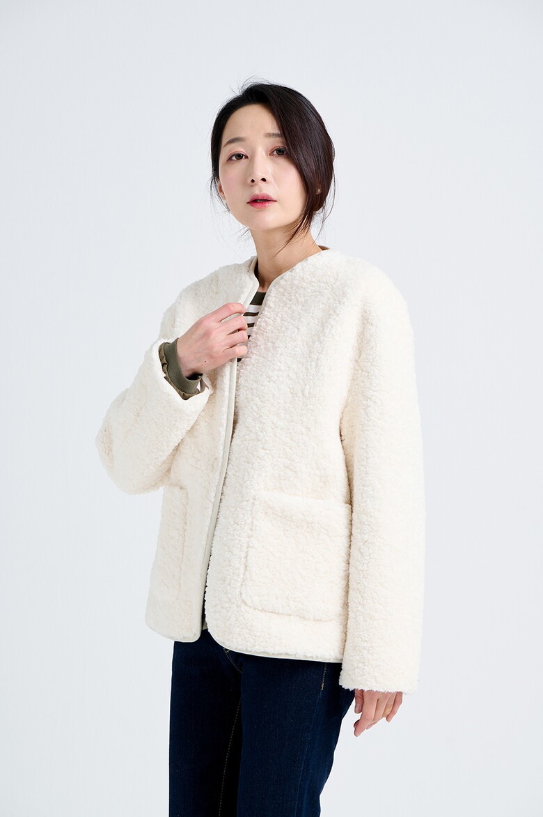 코트 모델 착용 이미지-S17L12