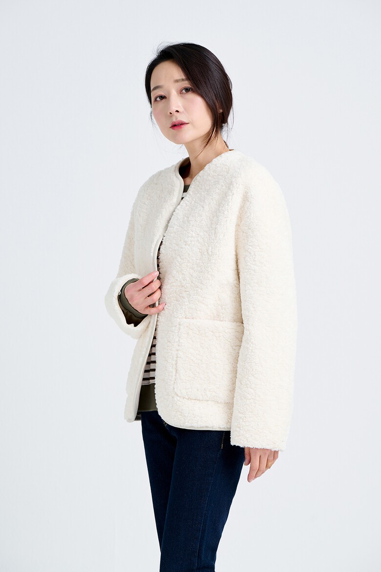 코트 모델 착용 이미지-S17L3