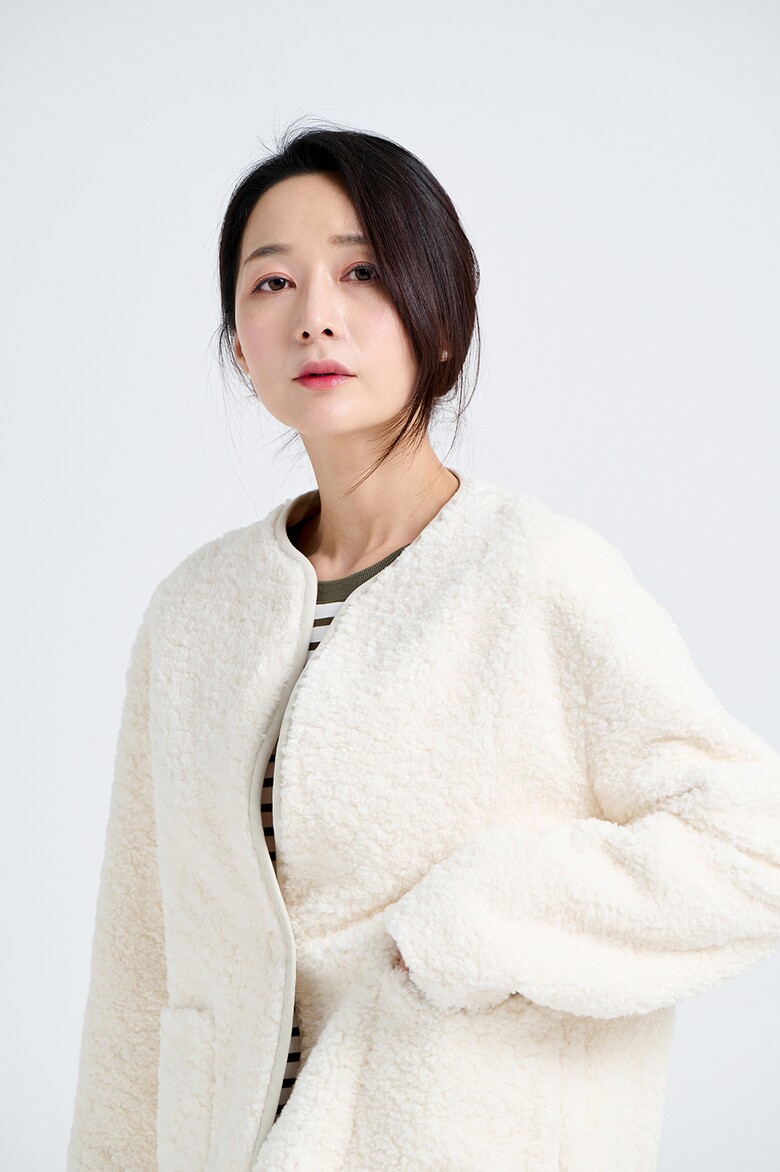 코트 모델 착용 이미지-S17L21