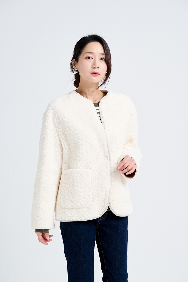 코트 모델 착용 이미지-S17L16