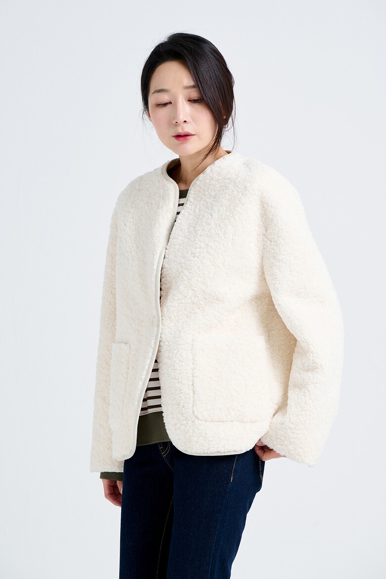 코트 모델 착용 이미지-S17L4