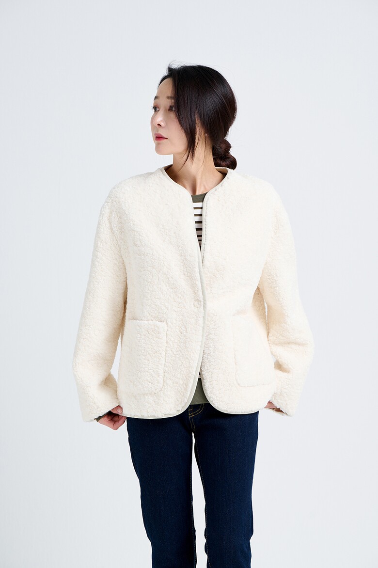 코트 모델 착용 이미지-S17L22