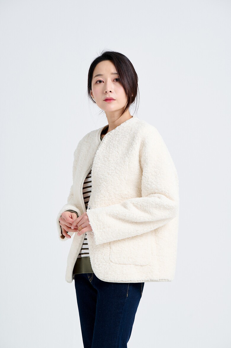 코트 모델 착용 이미지-S17L32