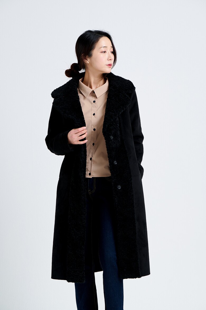 코트 모델 착용 이미지-S19L11