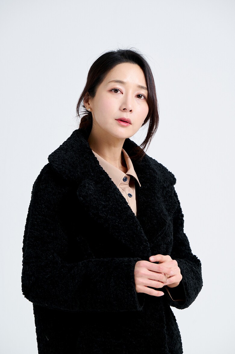 코트 모델 착용 이미지-S19L8