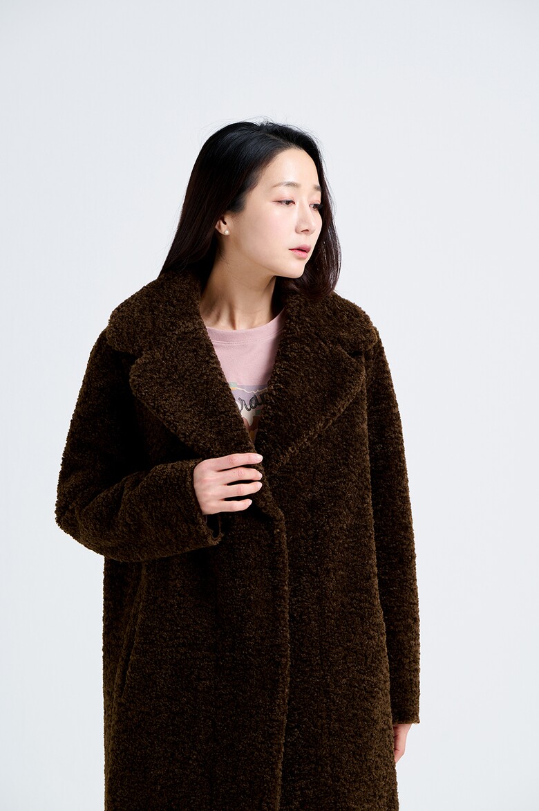 코트 모델 착용 이미지-S19L6