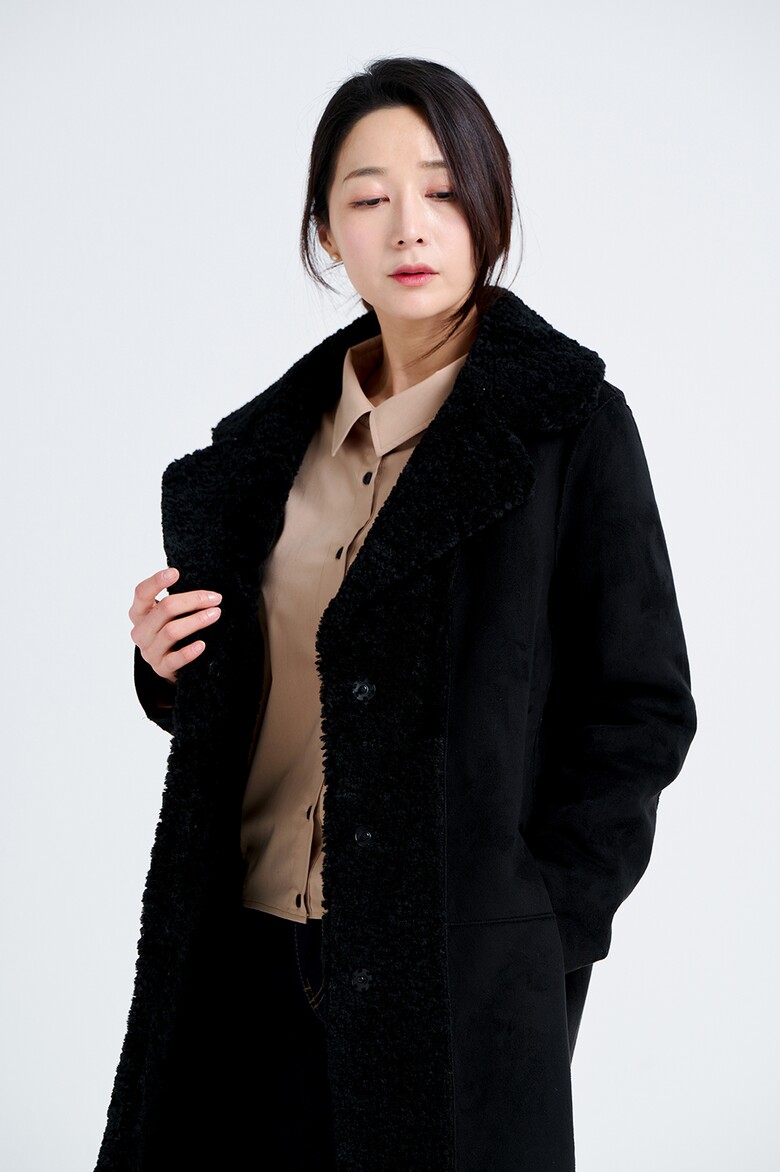 코트 모델 착용 이미지-S19L12