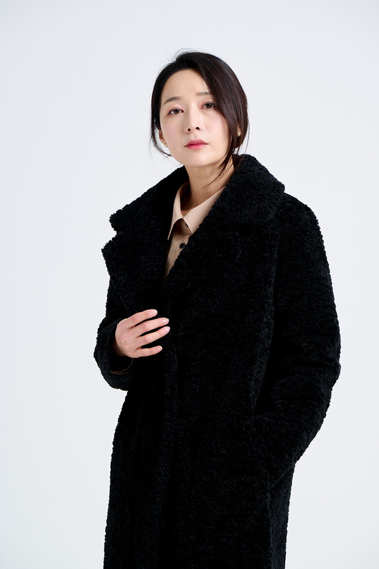 코트 모델 착용 이미지-S19L4