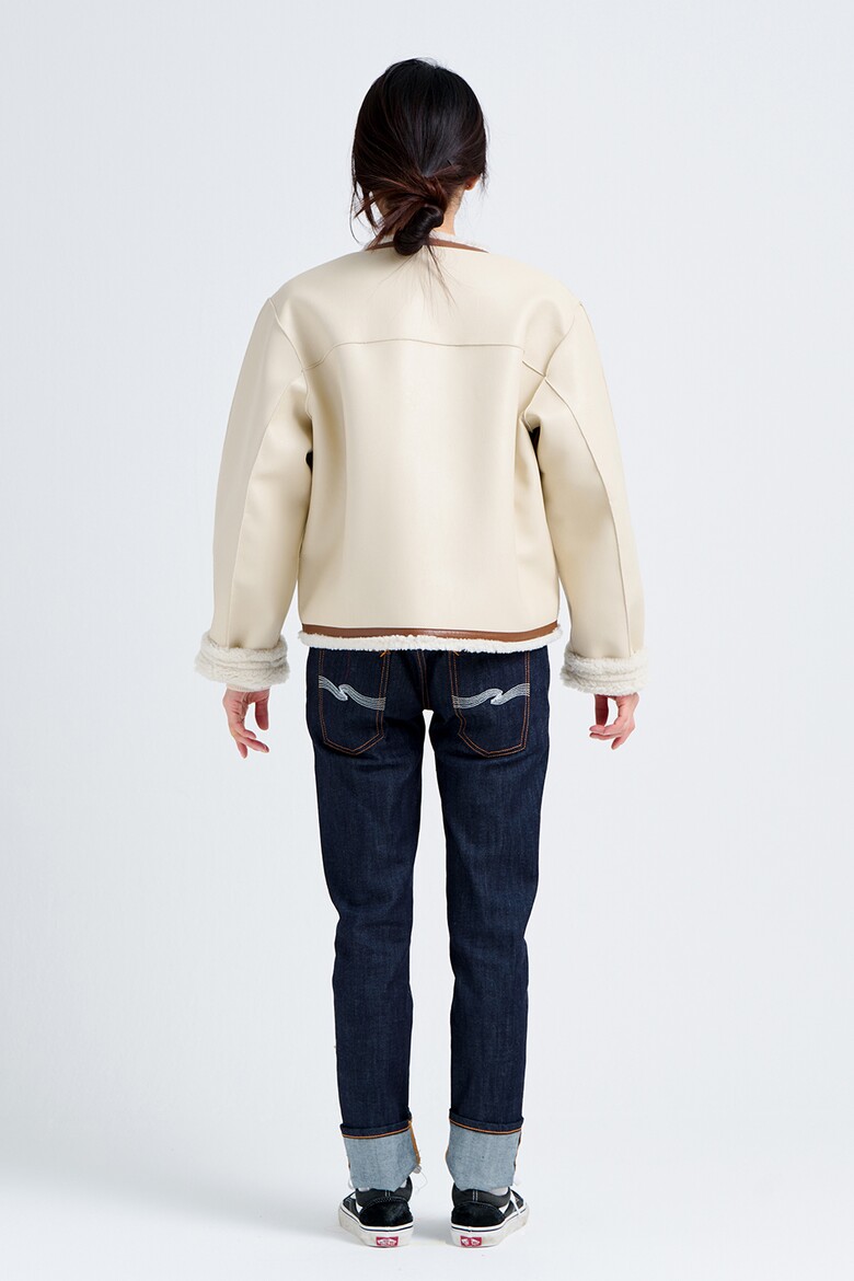 재킷 모델 착용 이미지-S14L9