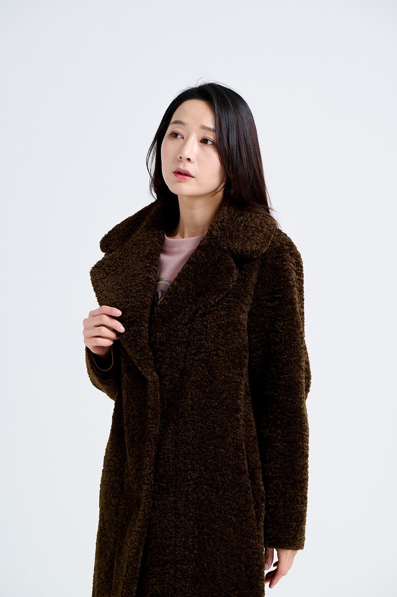 코트 모델 착용 이미지-S19L5