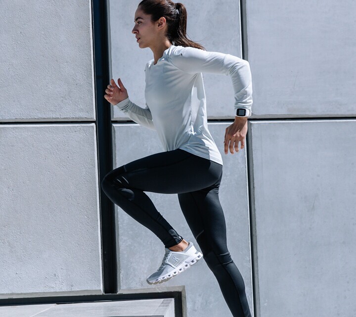 style=width:100%