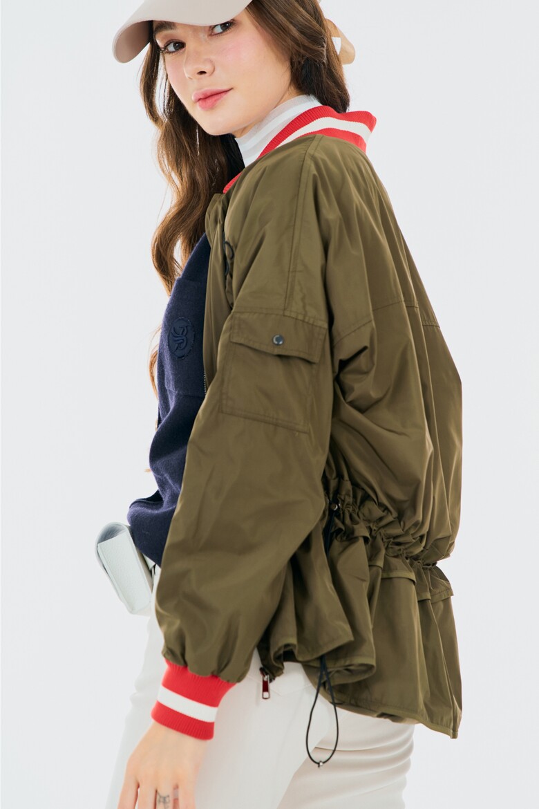 재킷 모델 착용 이미지-S1L5