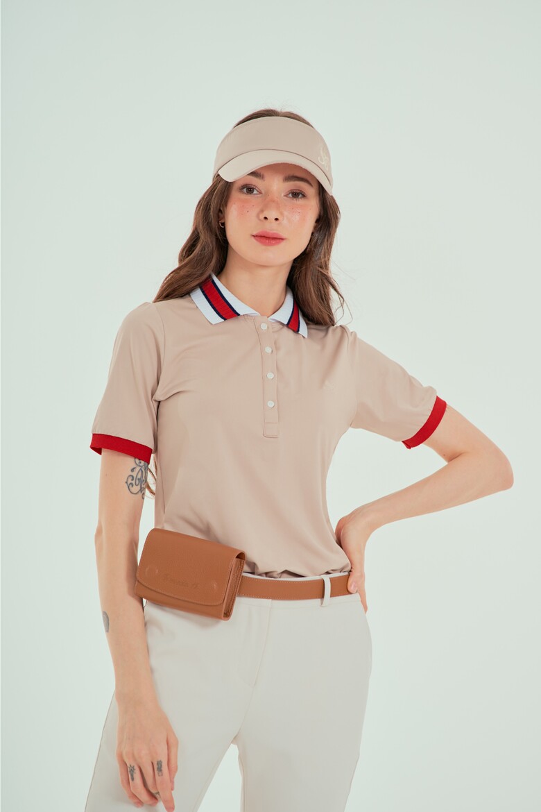 반팔 티셔츠 모델 착용 이미지-S4L2