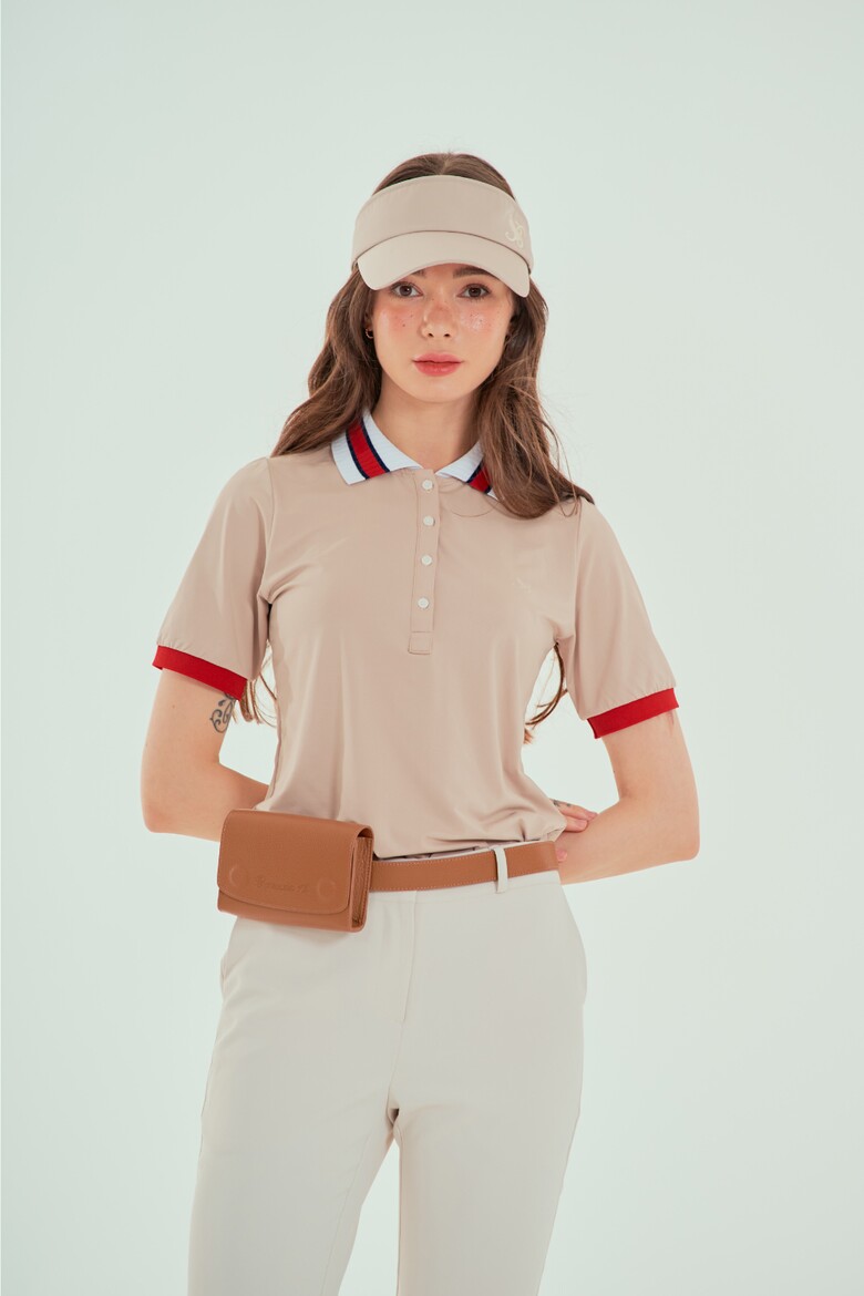 반팔 티셔츠 모델 착용 이미지-S4L8