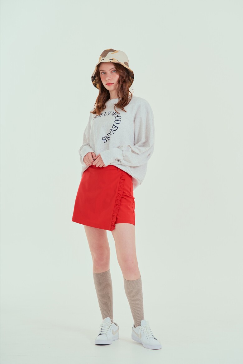 반팔 티셔츠 모델 착용 이미지-S4L9