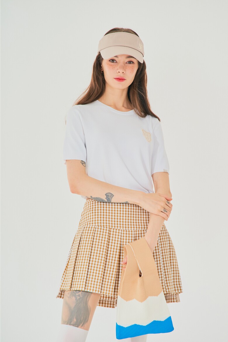 미니 스커트 모델 착용 이미지-S10L23