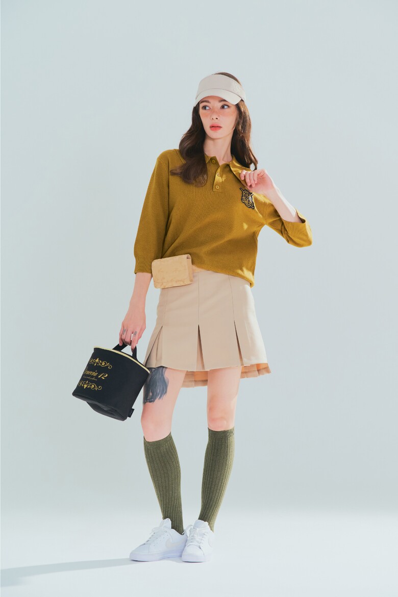 긴팔 티셔츠 모델 착용 이미지-S1L7