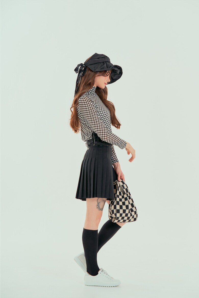 드레스 모델 착용 이미지-S1L13