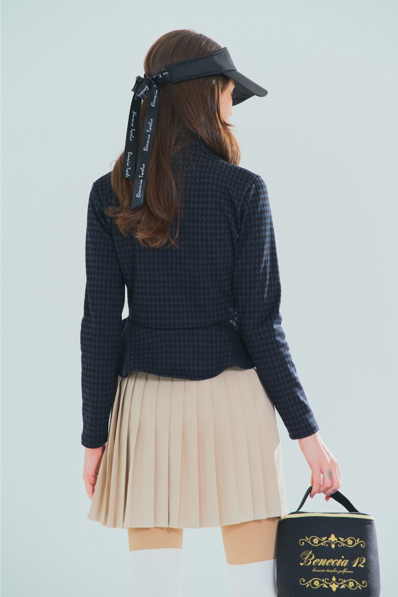 재킷 모델 착용 이미지-S1L6