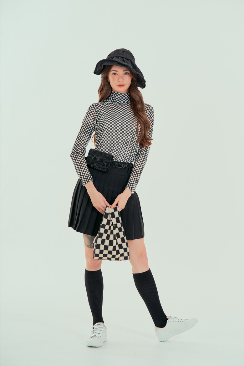 드레스 모델 착용 이미지-S1L3