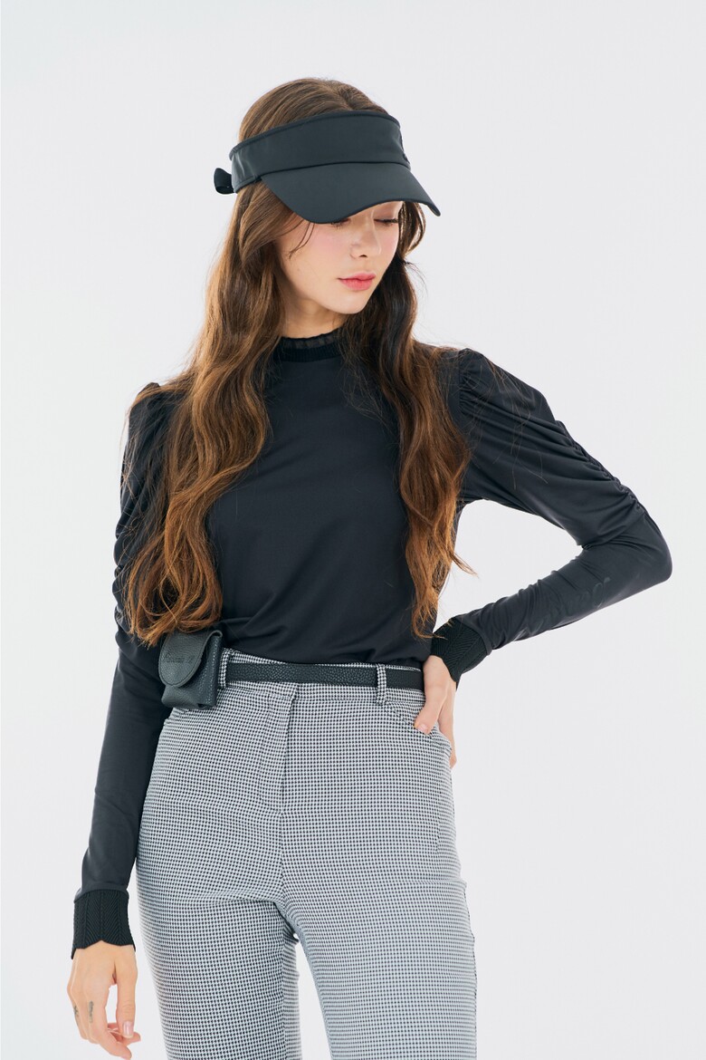 긴팔 티셔츠 모델 착용 이미지-S1L1