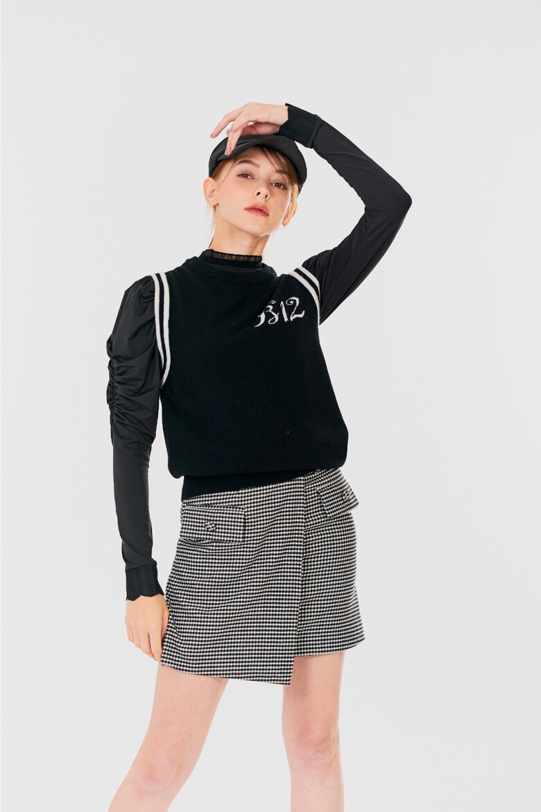 긴팔 티셔츠 모델 착용 이미지-S8L4