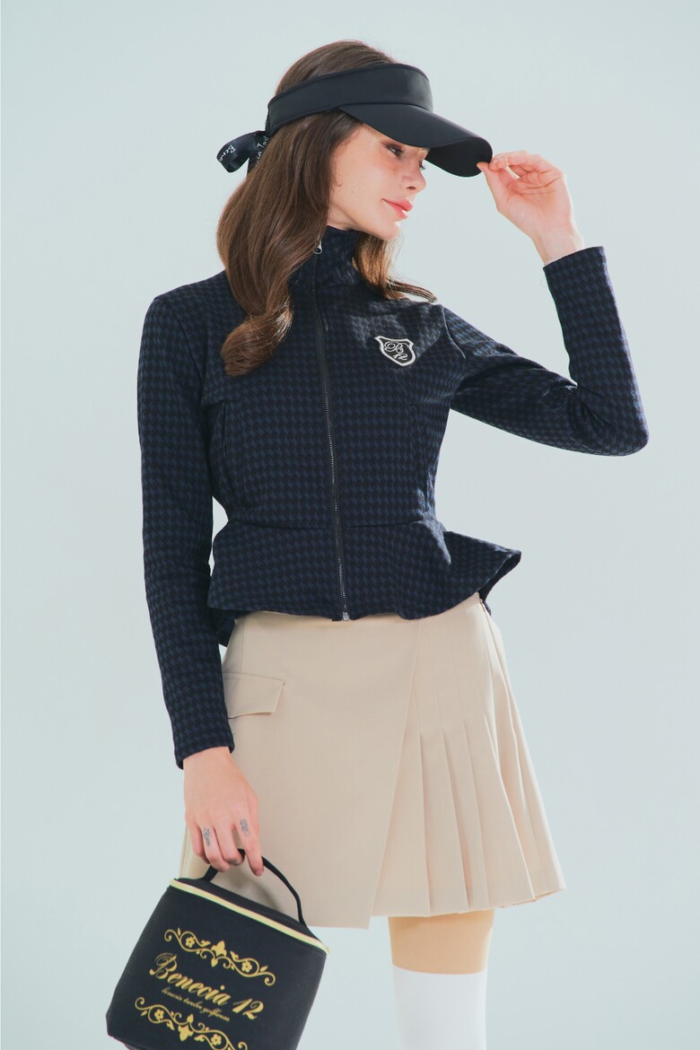 재킷 모델 착용 이미지-S1L2