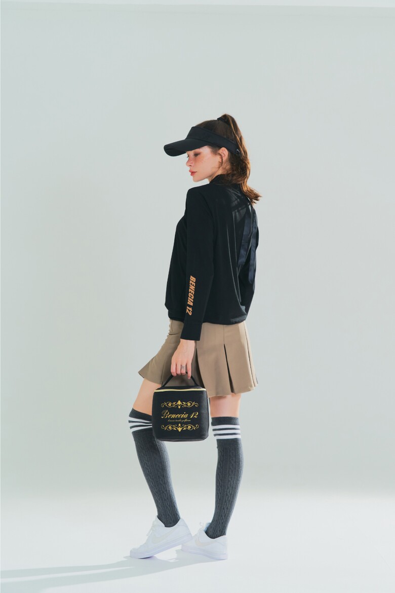 긴팔 티셔츠 모델 착용 이미지-S1L13