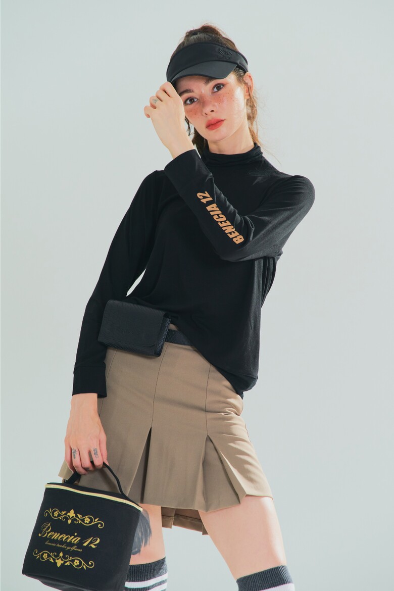 긴팔 티셔츠 모델 착용 이미지-S1L1