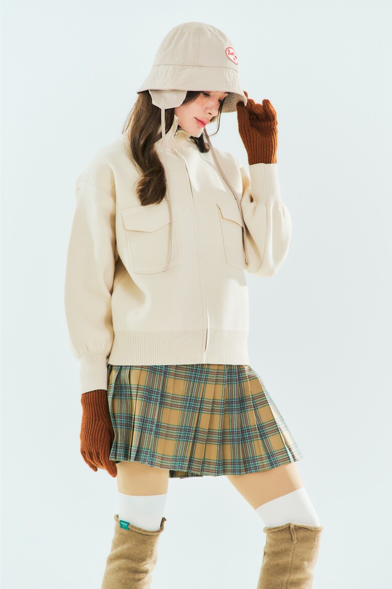 미니 스커트 모델 착용 이미지-S3L4