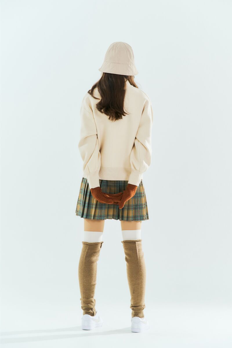 미니 스커트 모델 착용 이미지-S3L10