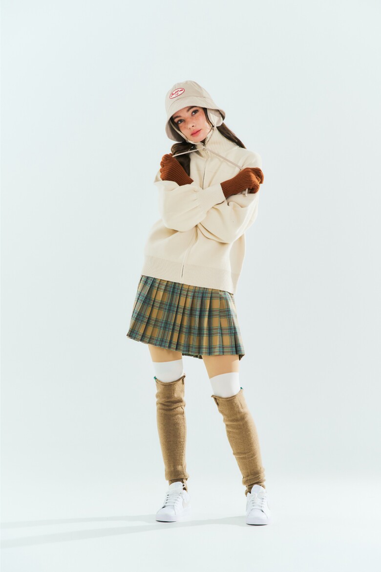 미니 스커트 모델 착용 이미지-S3L11