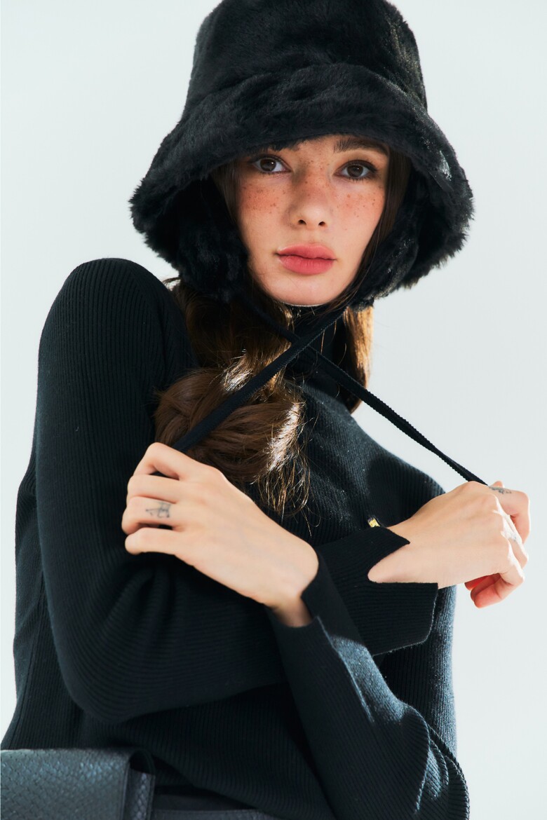 재킷 모델 착용 이미지-S1L1