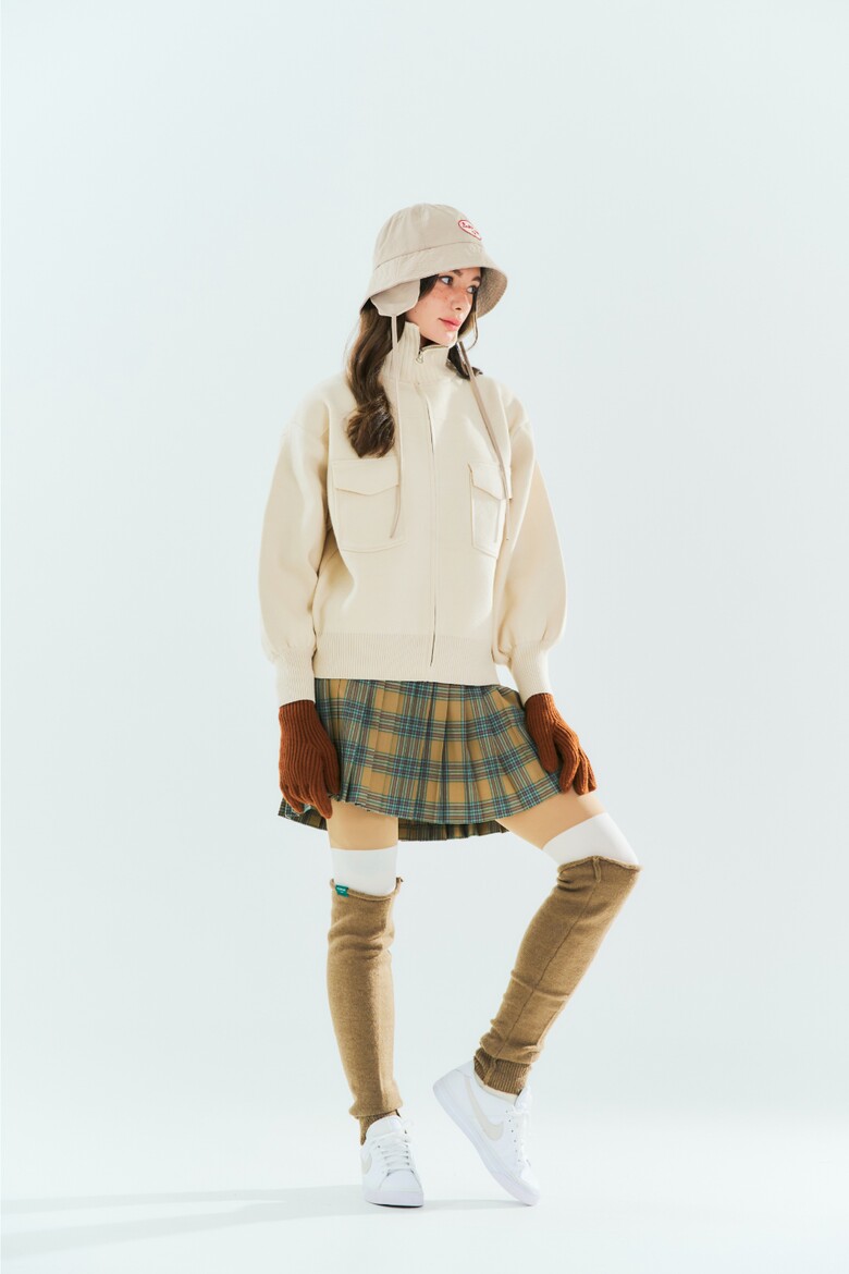 미니 스커트 모델 착용 이미지-S3L5