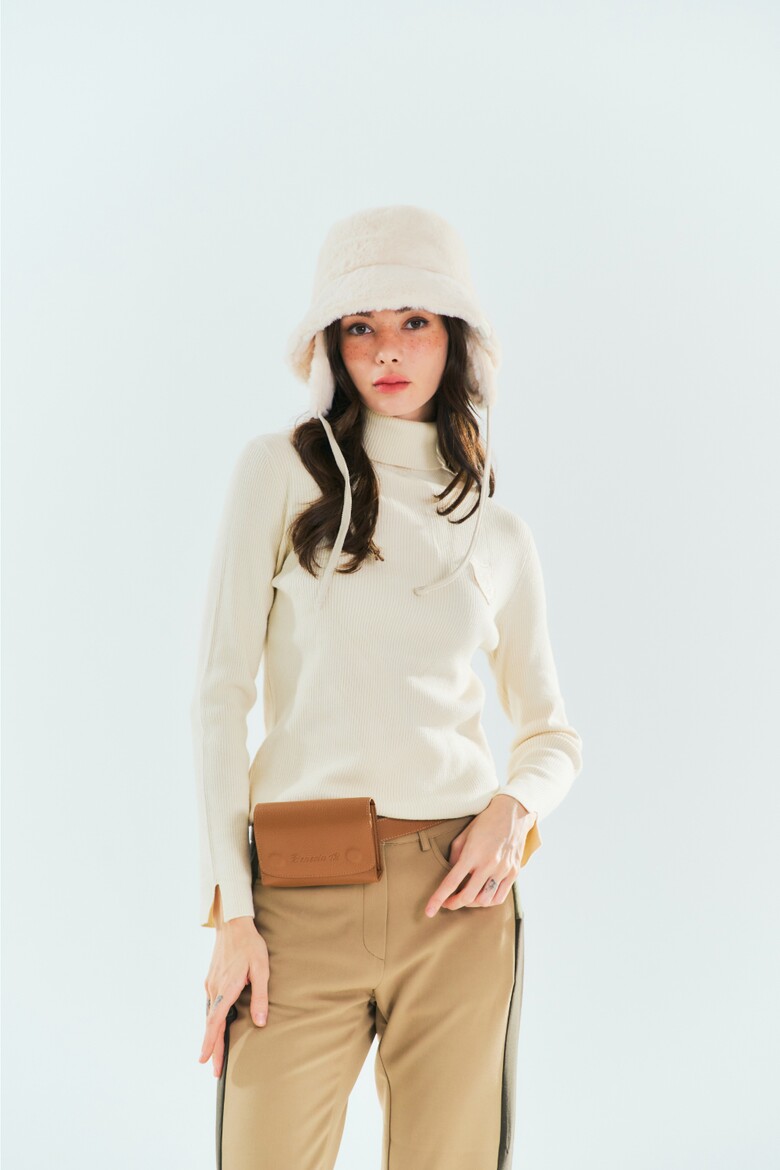 재킷 모델 착용 이미지-S1L1