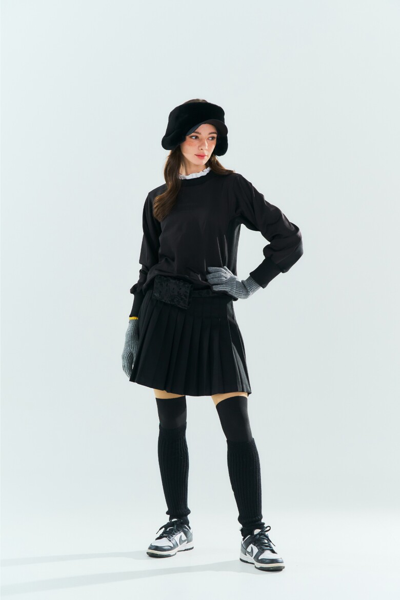 미니 스커트 모델 착용 이미지-S1L4