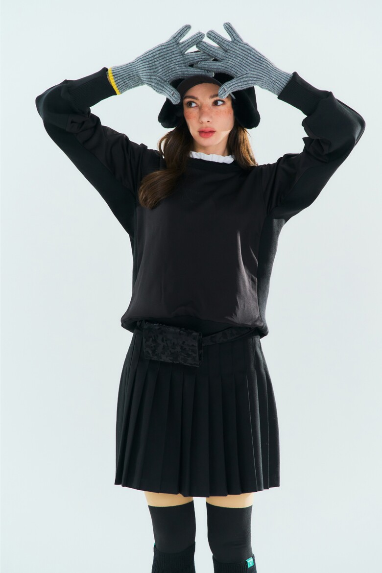 미니 스커트 모델 착용 이미지-S1L3