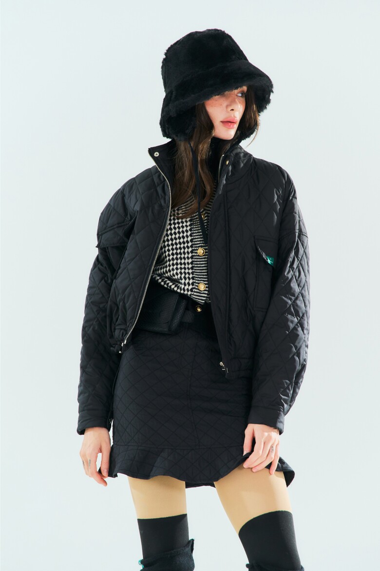 미니 스커트 모델 착용 이미지-S1L3