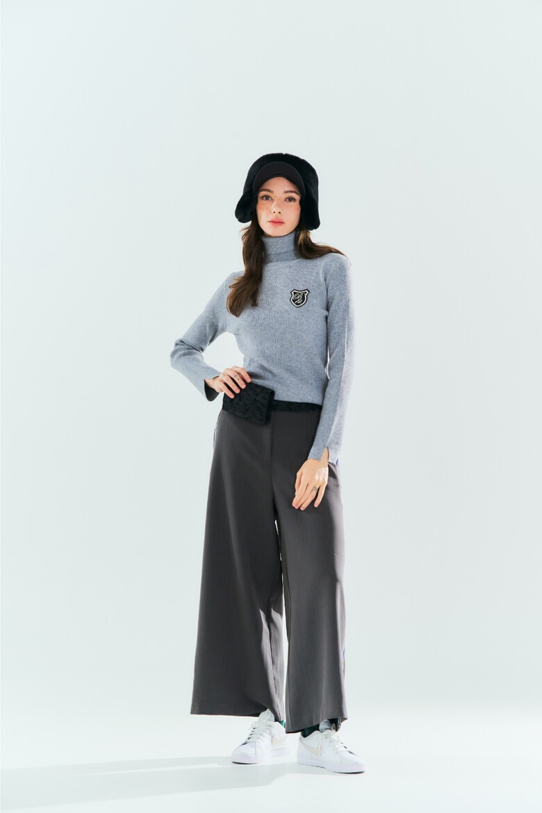 긴팔 티셔츠 모델 착용 이미지-S1L9