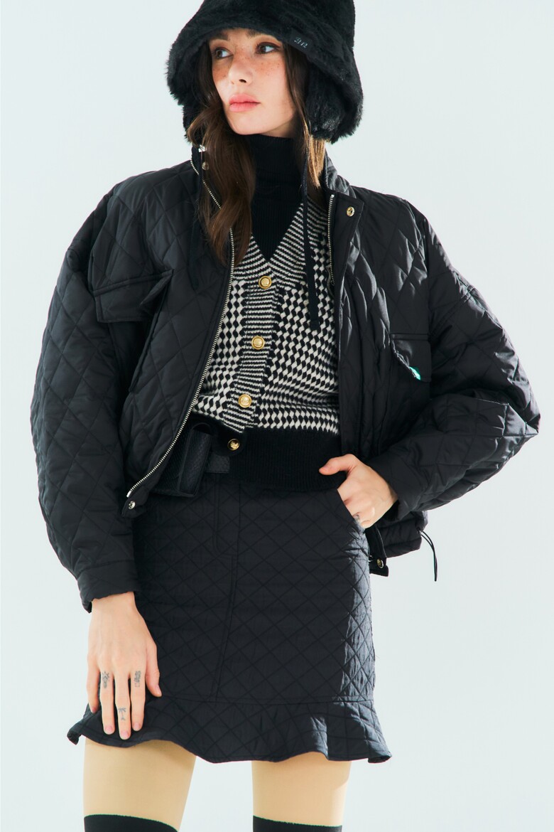 미니 스커트 모델 착용 이미지-S1L4