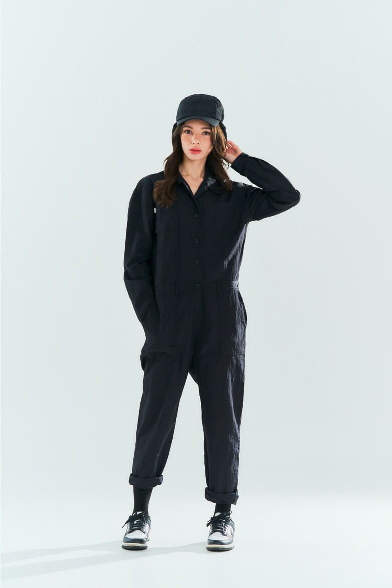 바지 모델 착용 이미지-S1L3